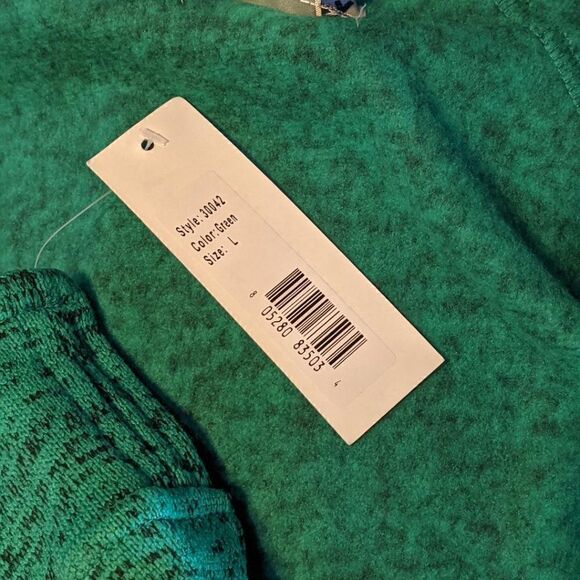 🆕NWT VICTORY OUTFITTERS GREEN & BLACK ZIP FRONT FLEECE - LARGE - Picture 7 of 7